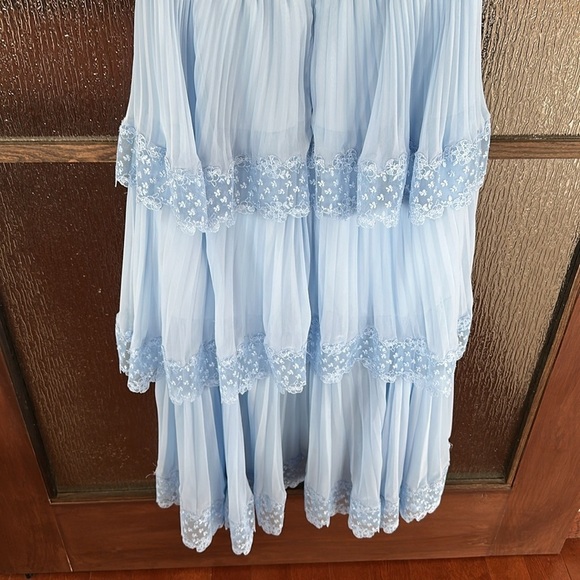Elegant Blue Layered Dress size US 8. - Picture 15 of 15